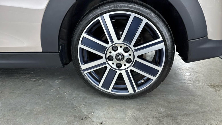 MINI Cooper 1.5 C Exclusive 5dr Auto Petrol Hatchback